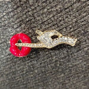 Elegant Gold and Red Lip Brooch